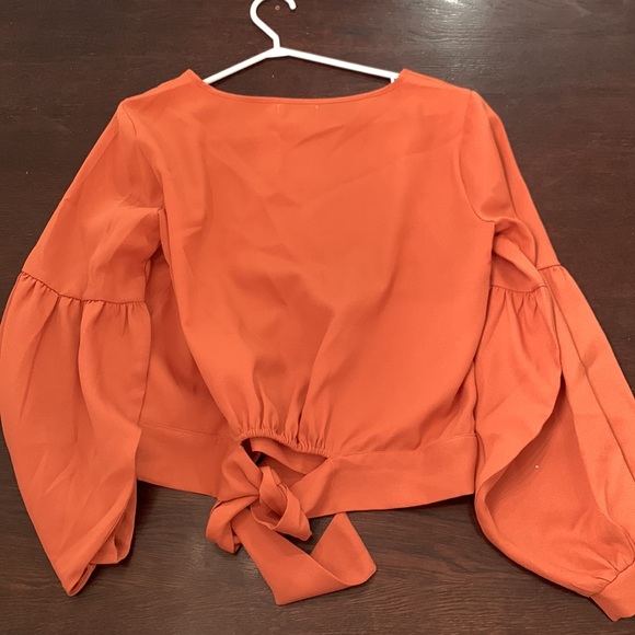 Molly Bracken peach blouse - Picture 2 of 2